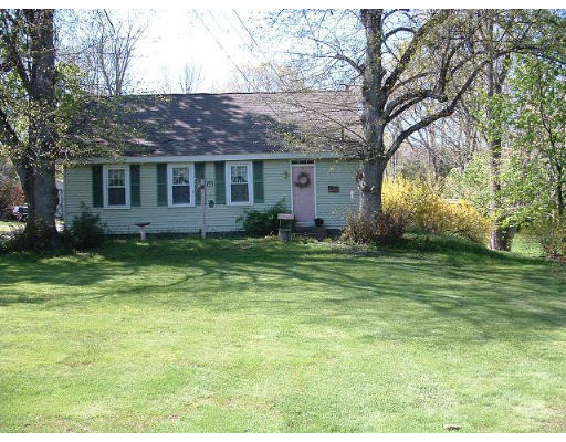 Bacon St, Plainville, MA 02762