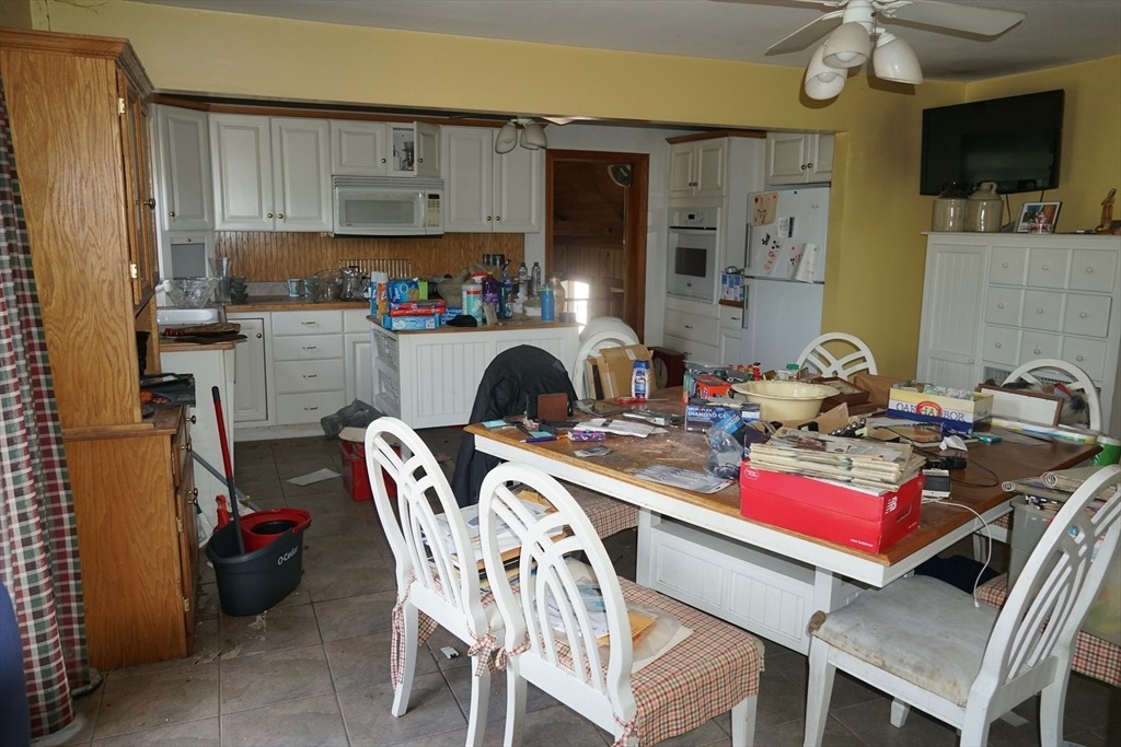 Warren St, Taunton, MA 02780 #1