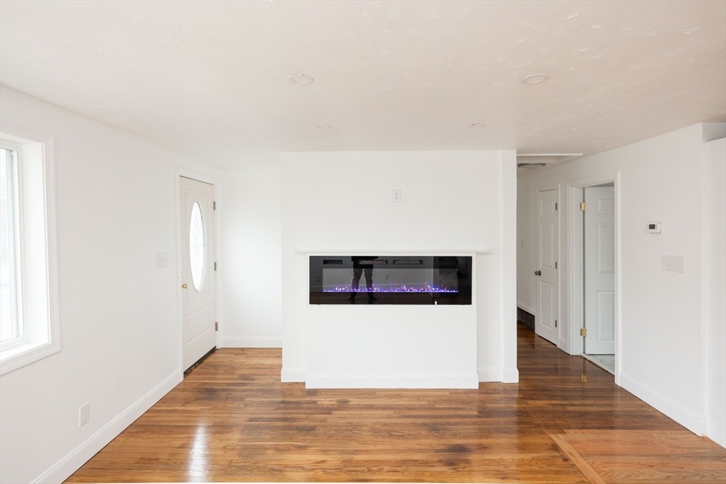 Southbridge Rd, North Oxford, MA 01537 #1