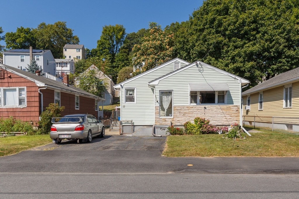 Princeton Ave, Waltham, MA 02451