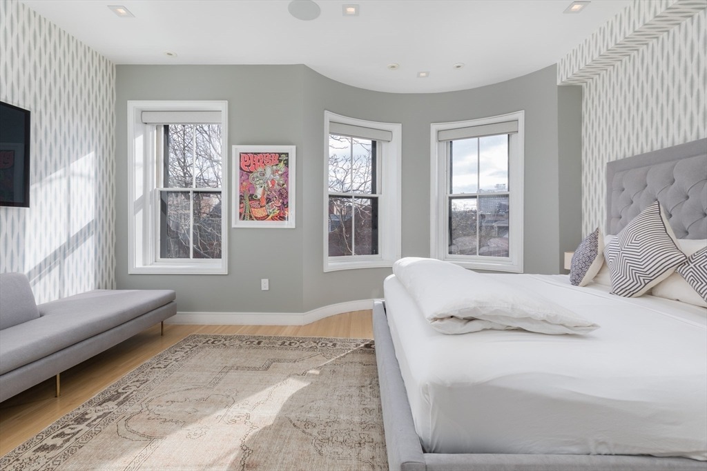 Milford St, Boston, MA 02118 #1