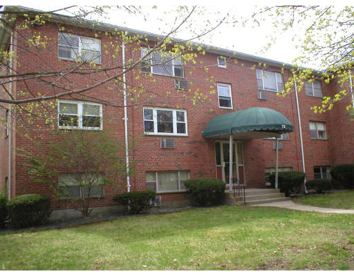 Walnut St, Newtonville, MA 02460