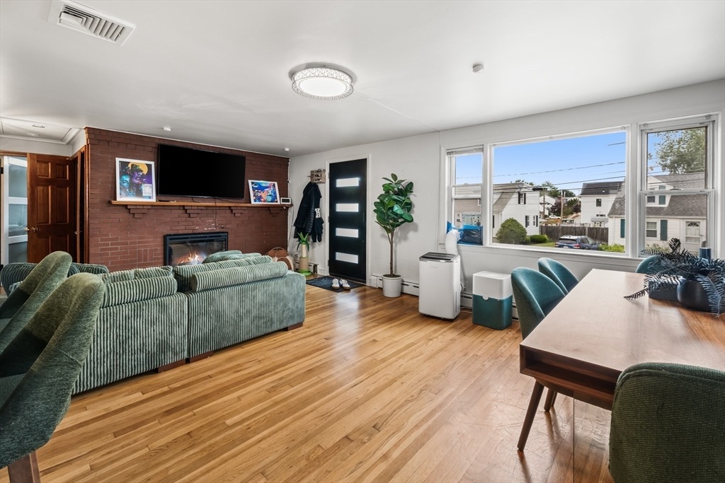 Warren St, Watertown, MA 02472 #1