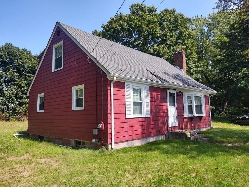Chestnut St, Seekonk, MA 02771