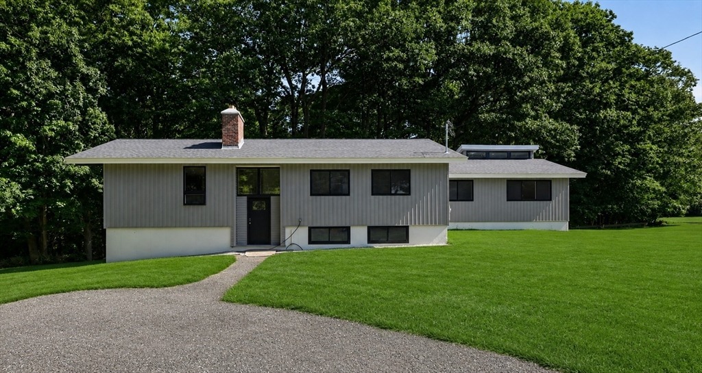 Wachusett St, Leominster, MA 01453