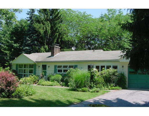 Meadow Rd, Lancaster, MA 01523
