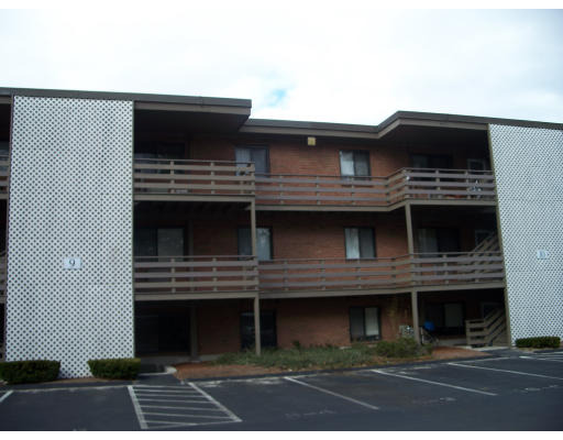 Arizona Ter, Arlington, MA 02474 #1