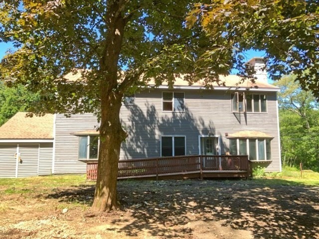 Union Rd, Wales, MA 01081