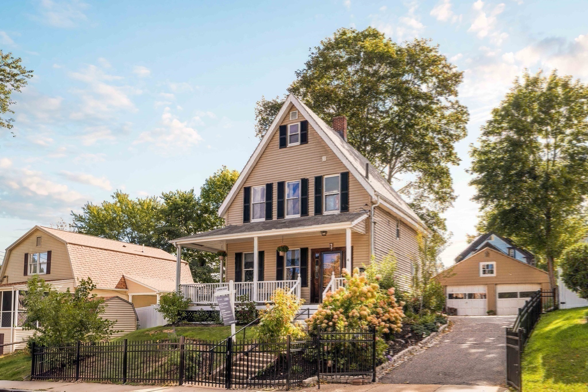 Dedham St, Hyde Park, MA 02136