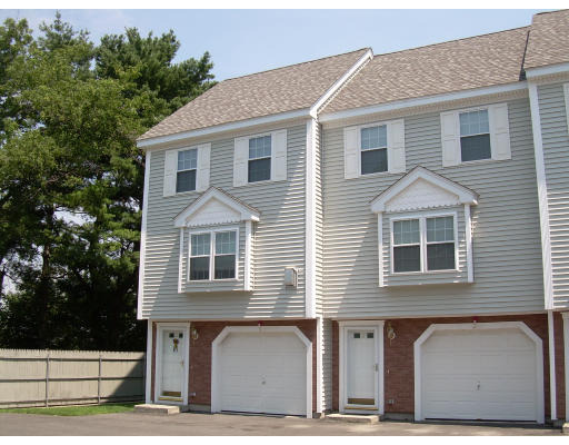 Middlesex St, Lowell, MA 01851