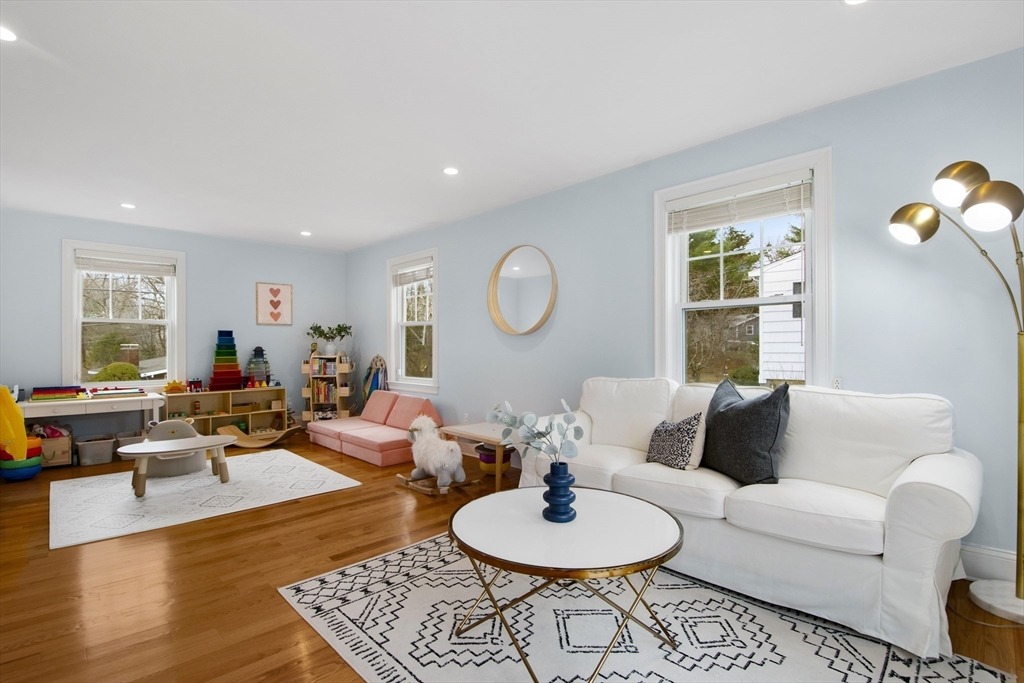 Squire Rd, Winchester, MA 01890 #1