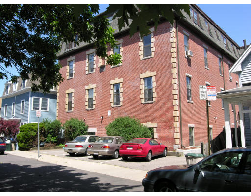 Harvey St, Cambridge, MA 02140 #1
