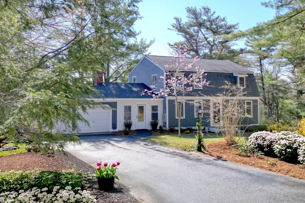 Anchor Dr, Plymouth, MA 02360