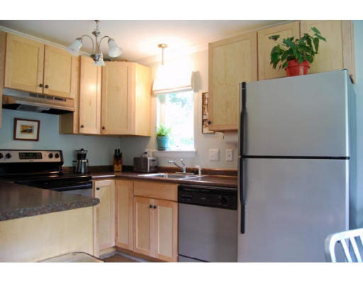 Arbor Way, Holyoke, MA 01040
