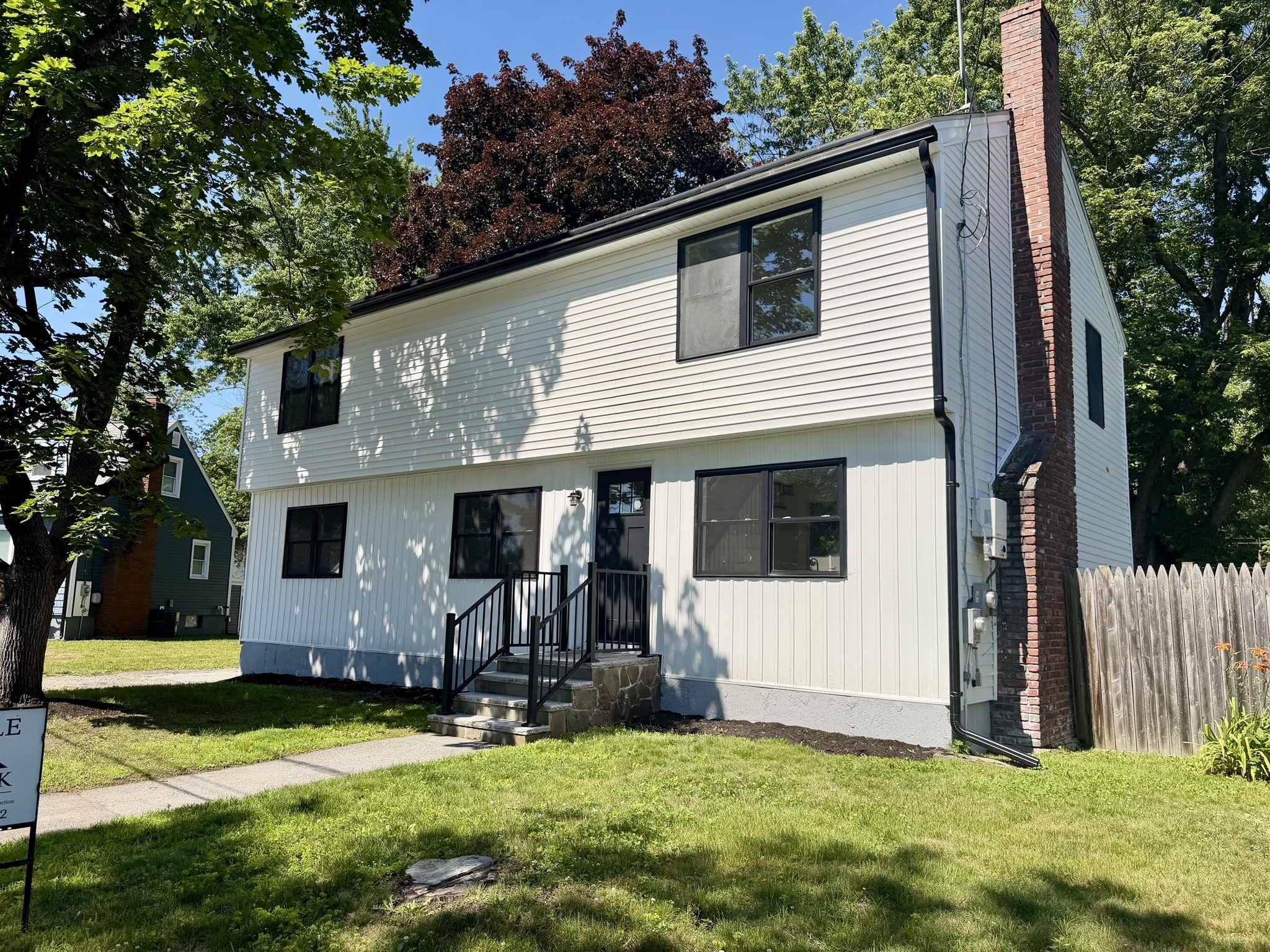 Karen St, Lowell, MA 01851