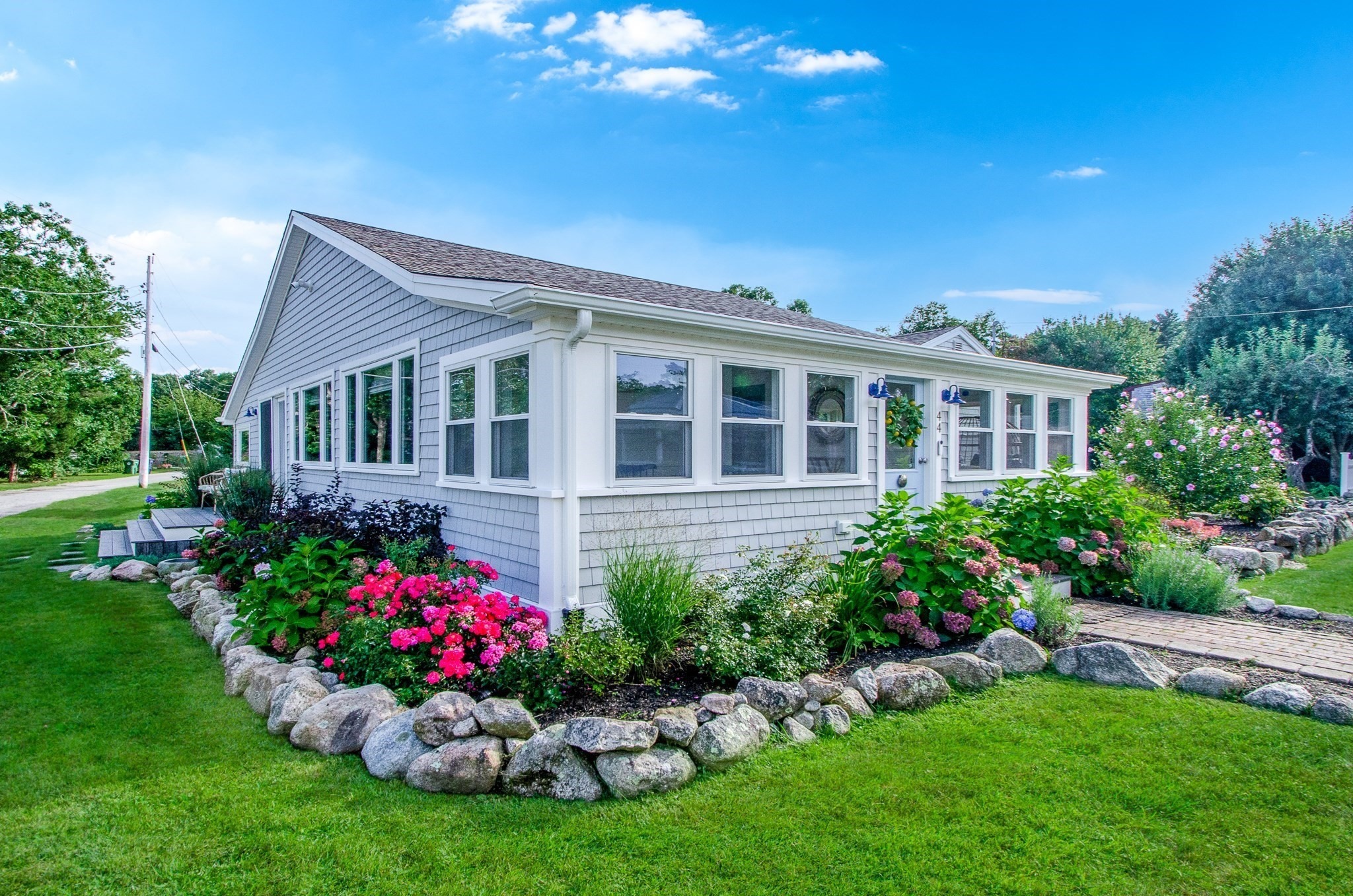 Oakdale Ave, Marion, MA 02738