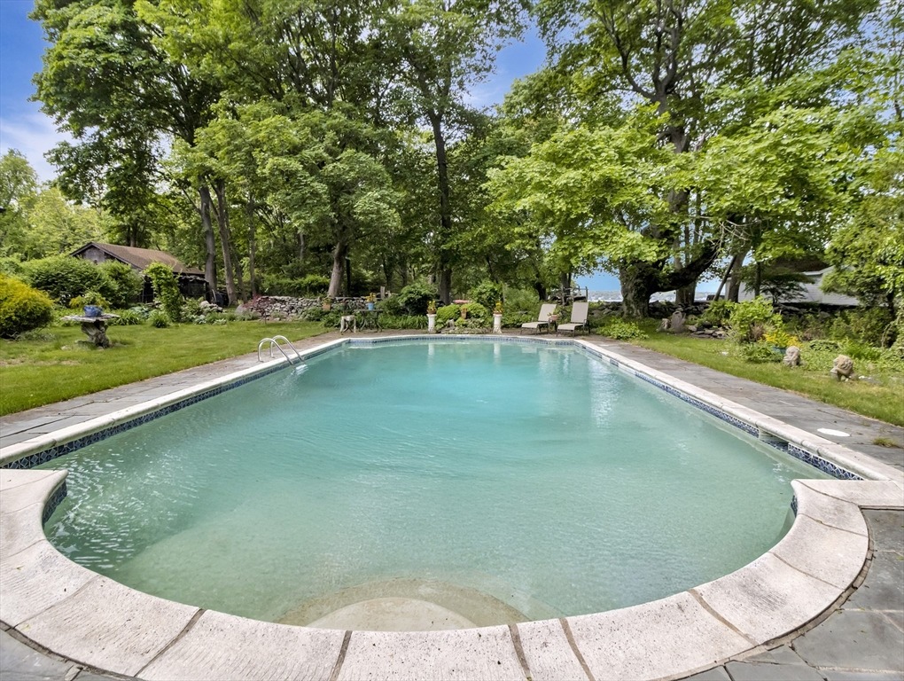 Nanaquaket Rd, Tiverton, RI 02878 #1