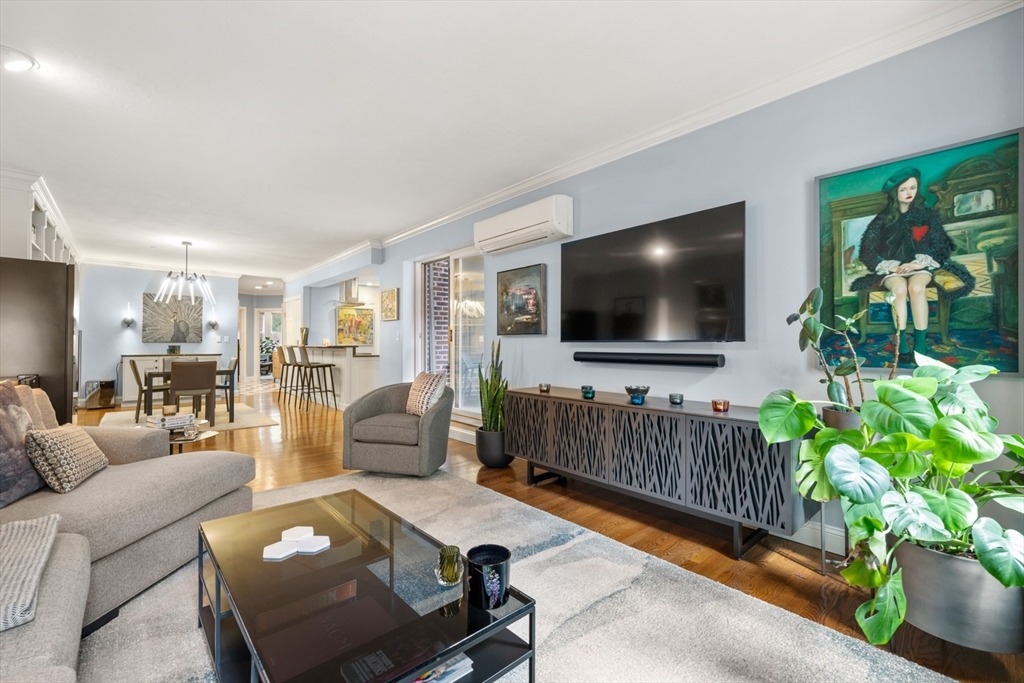 Shawmut Ave, Boston, MA 02118 #1