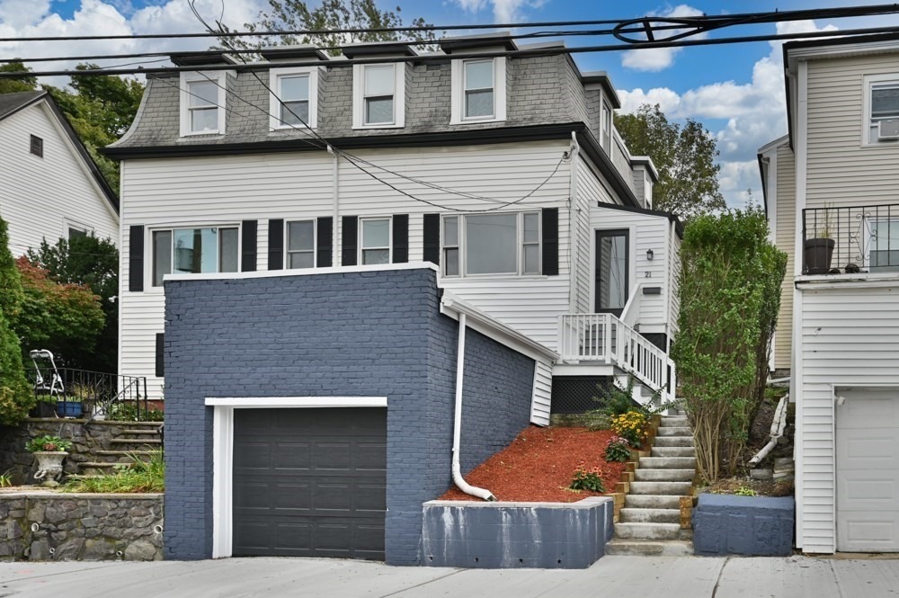 Jefferson Ave, Chelsea, MA 02150