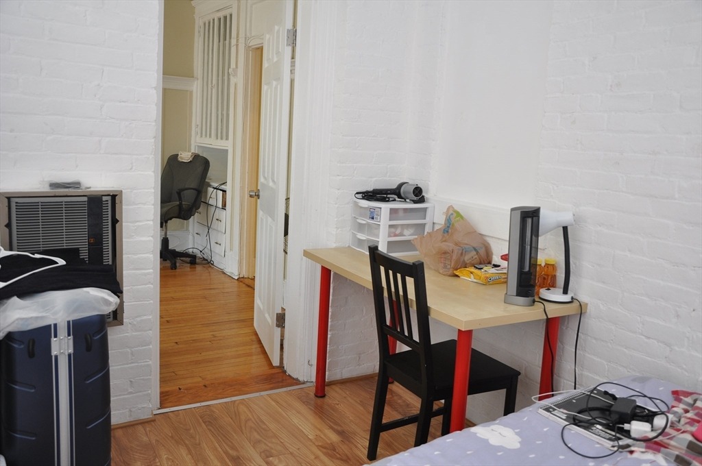 Glenville Ave, Allston, MA 02134 #1