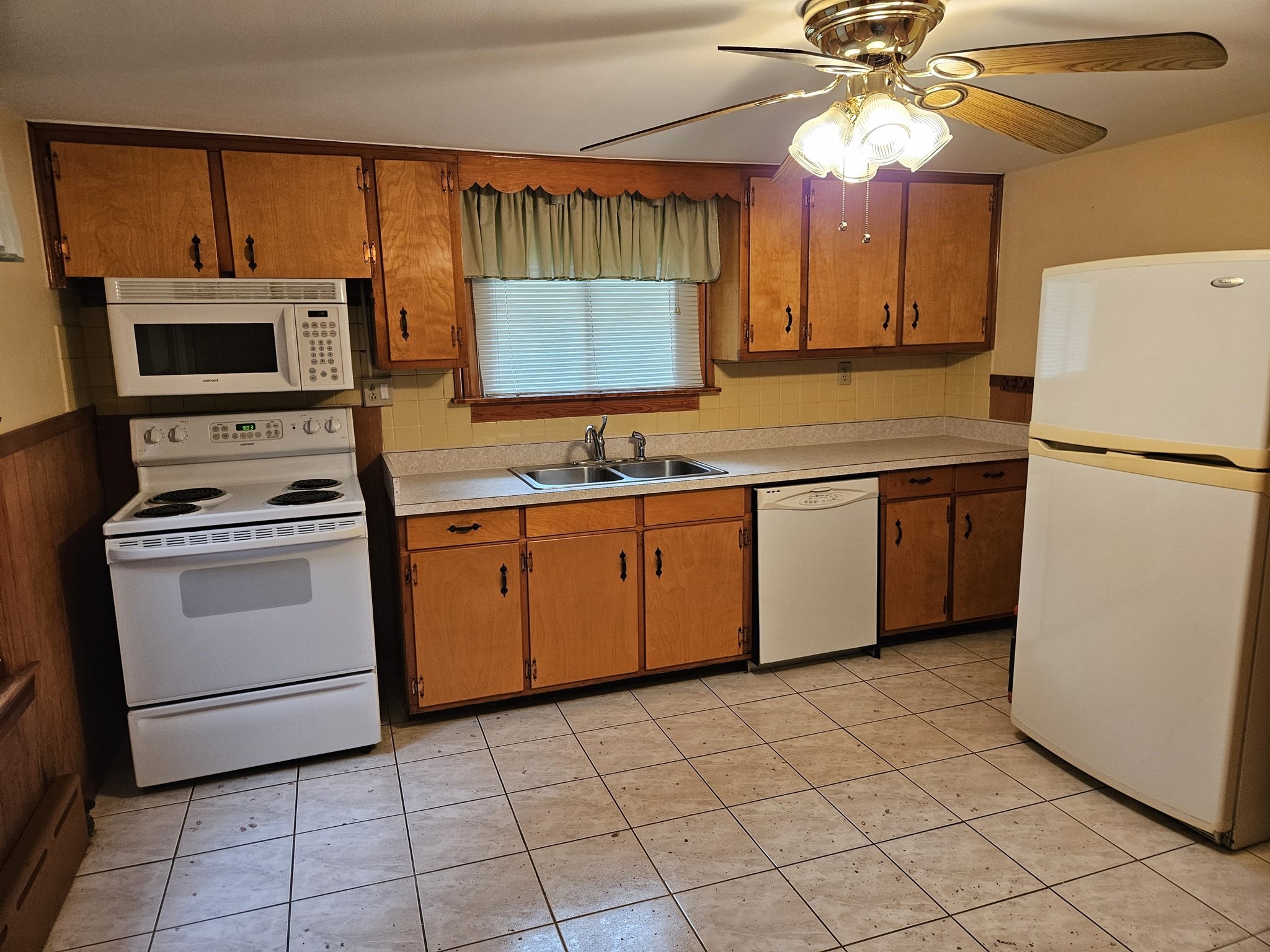 Hancock St, Shrewsbury, MA 01545 #1