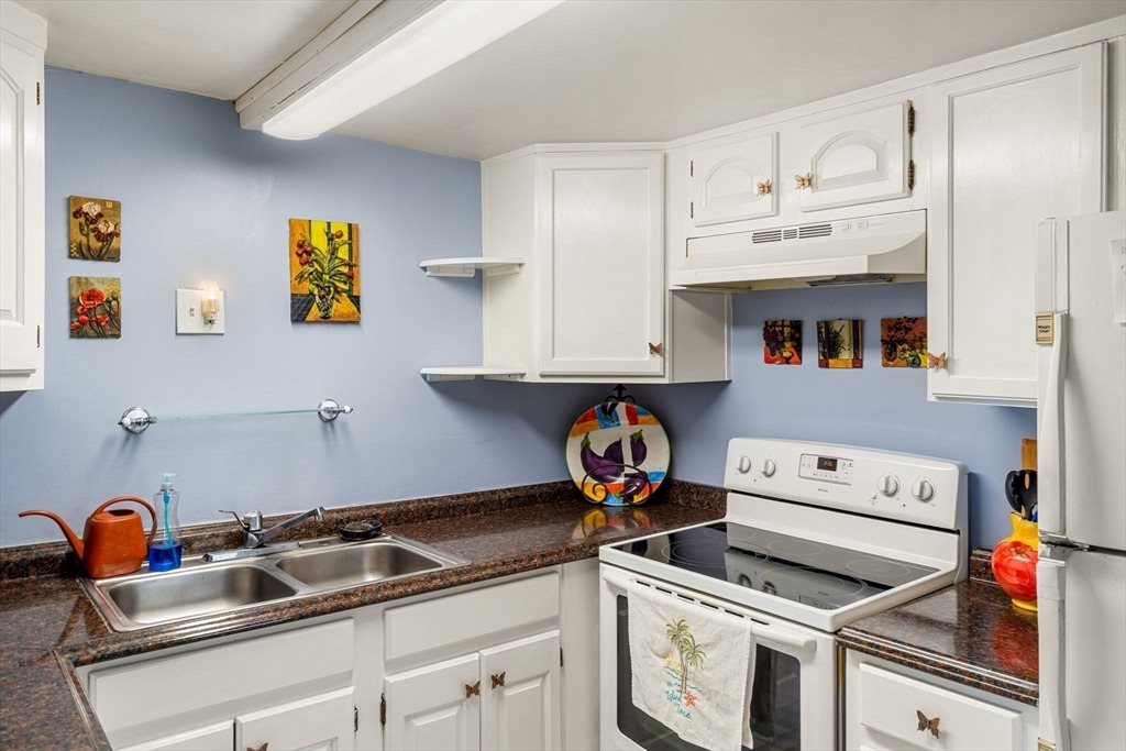 Cable Ave, Salisbury, MA 01952 #1
