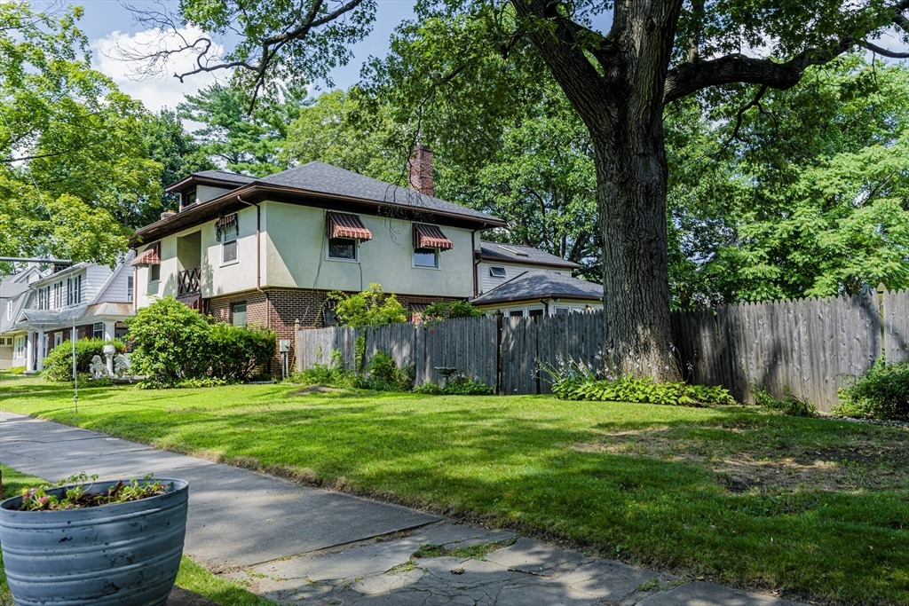 Kimberly Ave, Springfield, MA 01108 #1