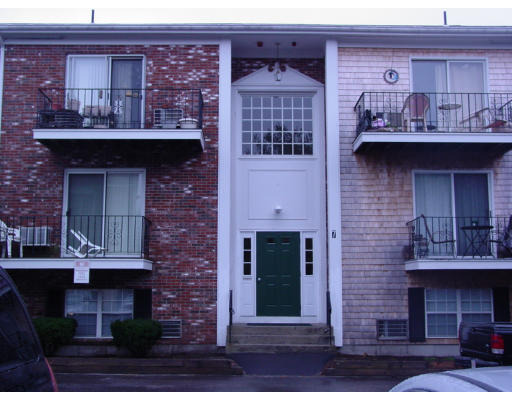 Chapel Hill Dr, Plymouth, MA 02360