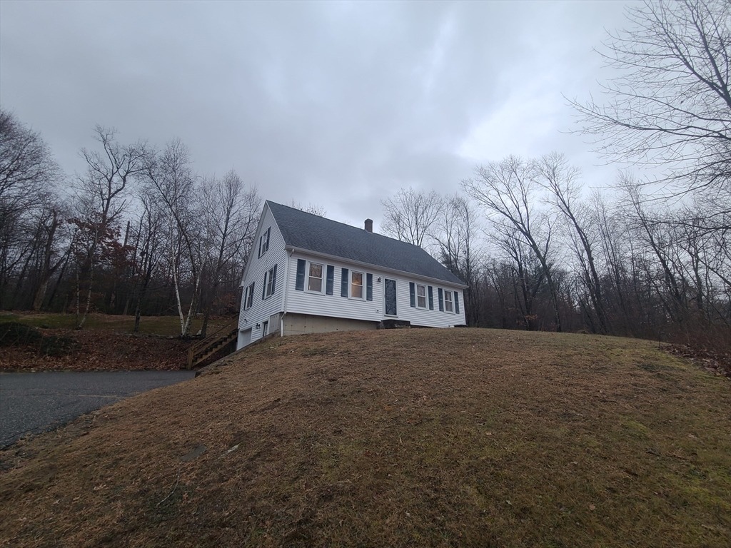 Cote Rd, Monson, MA 01057