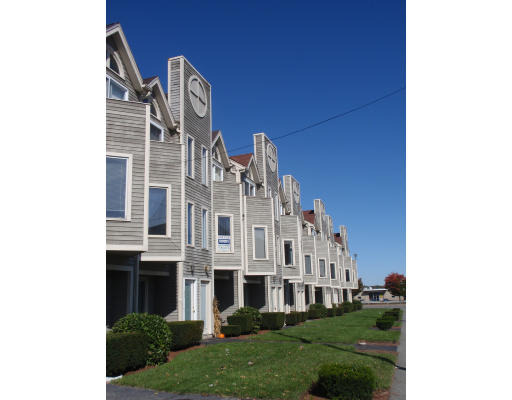 Austin St, Lowell, MA 01854
