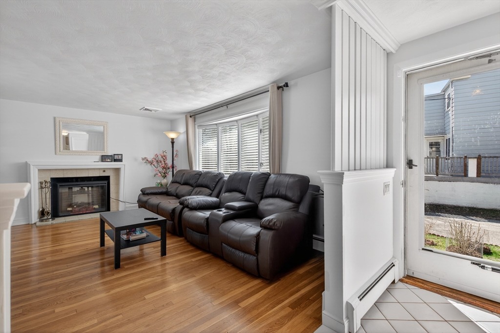 River Park St, Needham Heights, MA 02494 #1