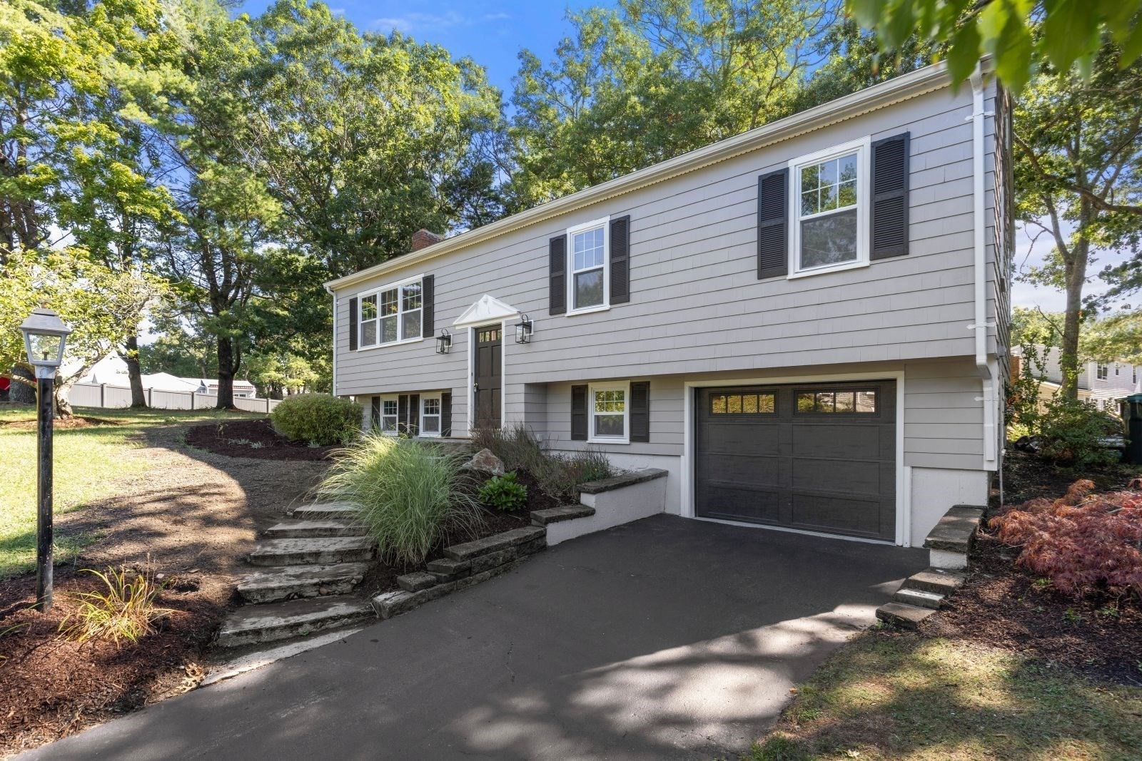 Blackmount Dr, Marshfield, MA 02050
