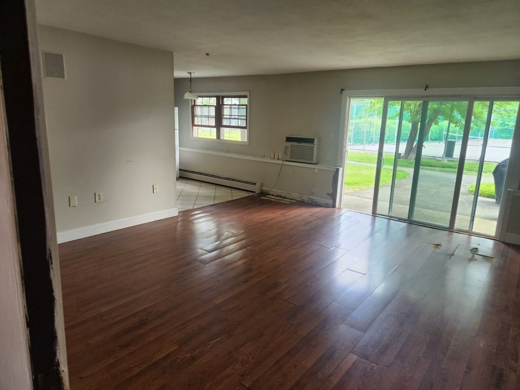Farrwood Ave, North Andover, MA 01845