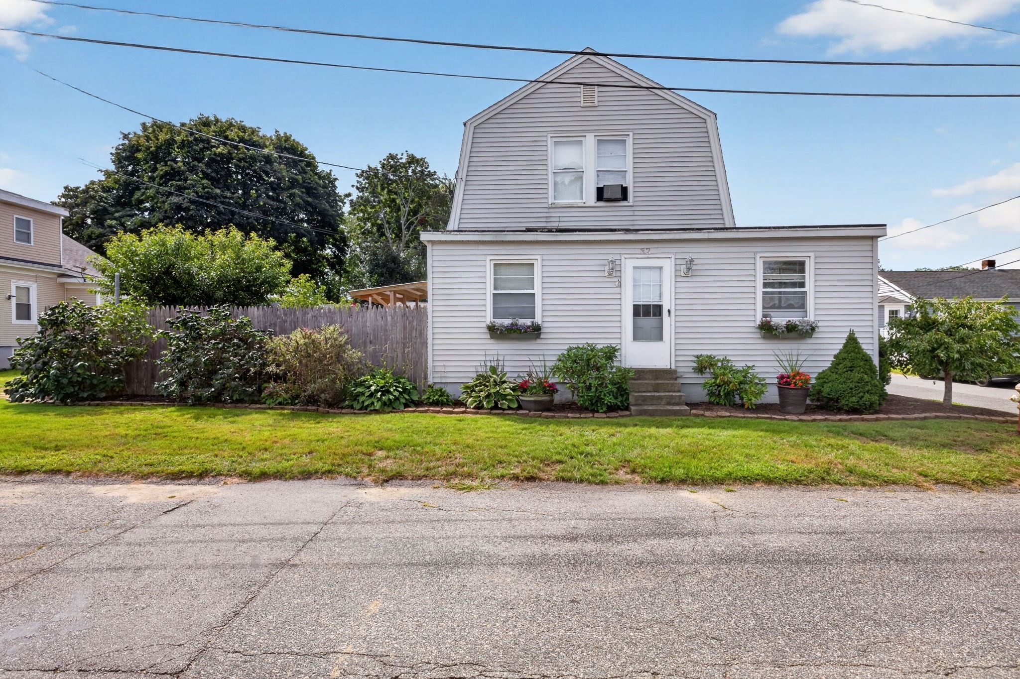 Gardner Ave, Swansea, MA 02777