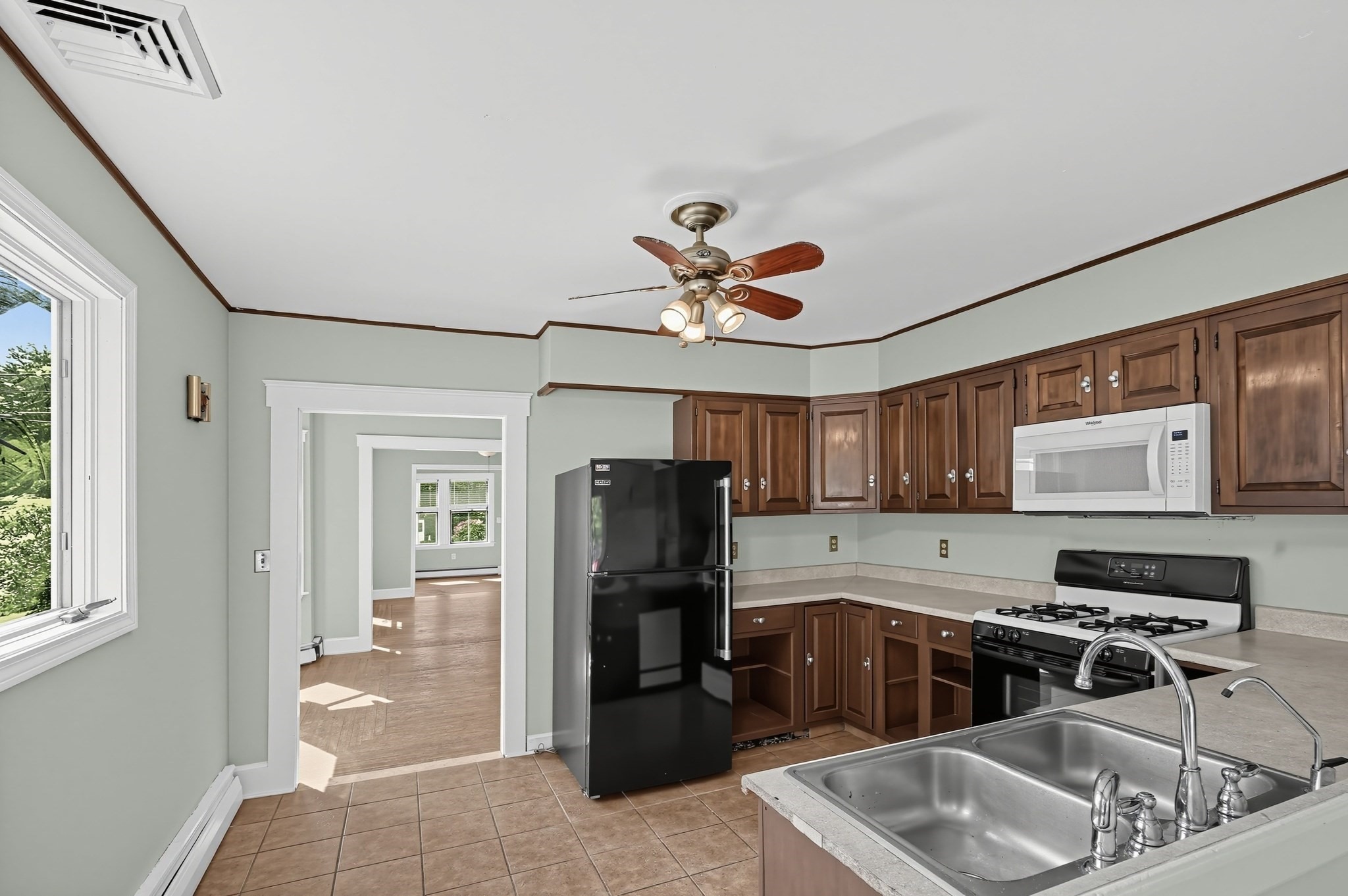 Fremont St, Taunton, MA 02780 #1