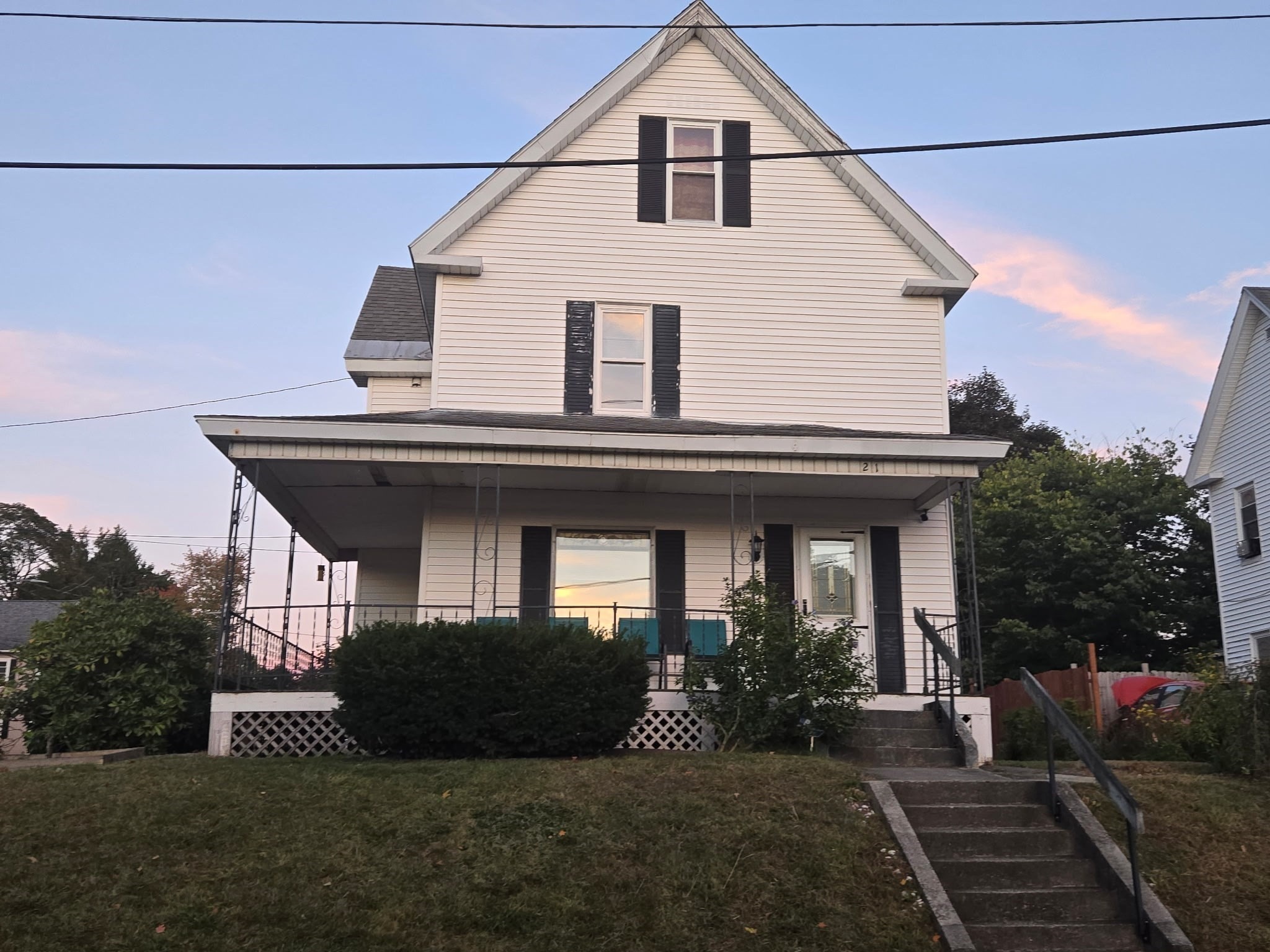 Smith Ave, Ware, MA 01082