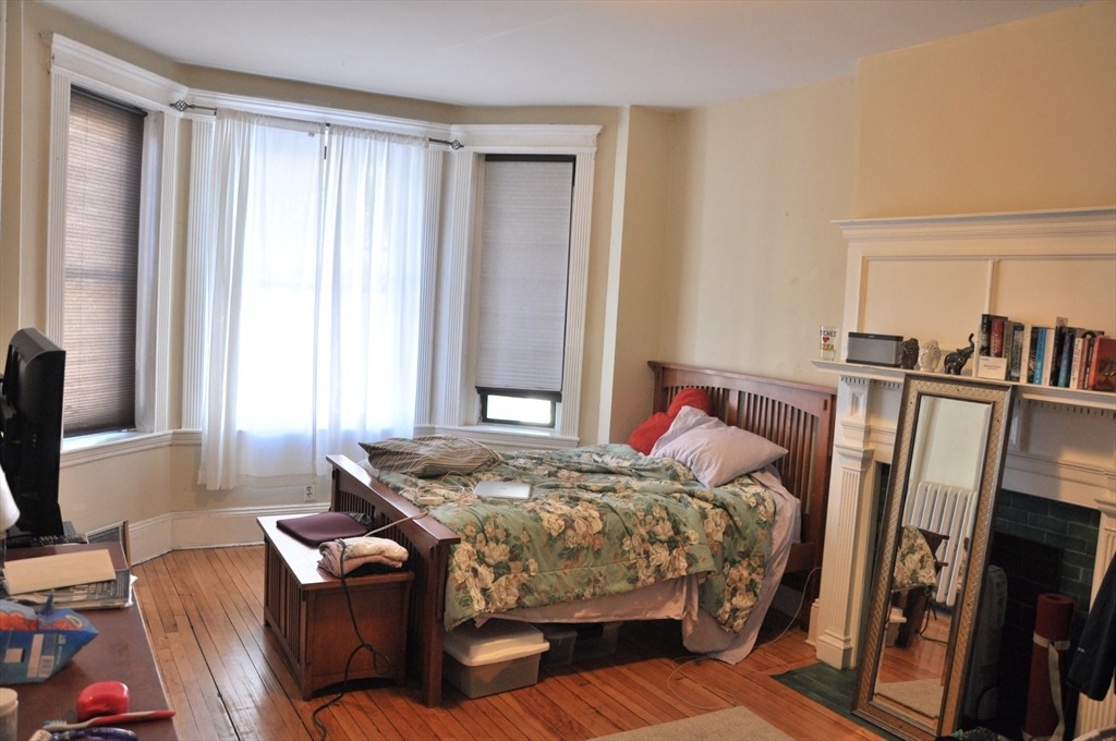 Glenville Ave, Allston, MA 02134