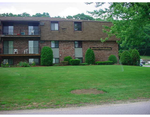 Lowell Ave, Haverhill, MA 01832