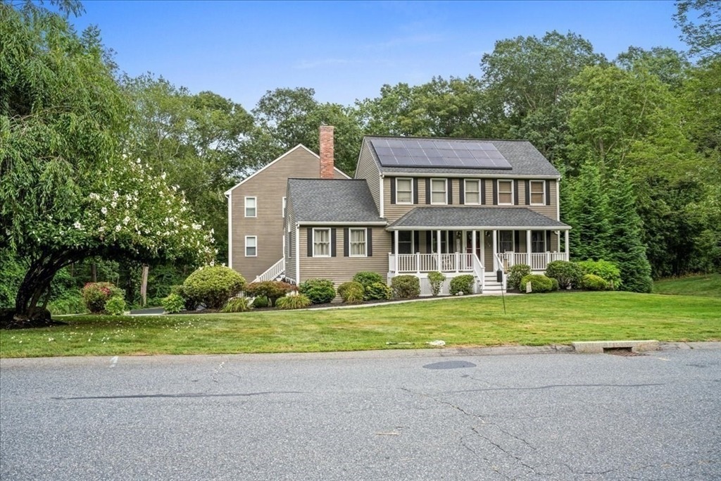 Alana Dr, Northbridge, MA 01534