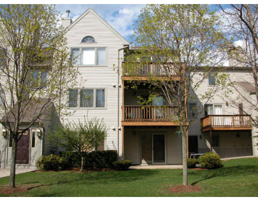 Maple St, Canton, MA 02021