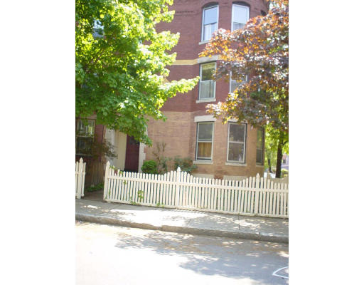Brook St, Brookline, MA 02445