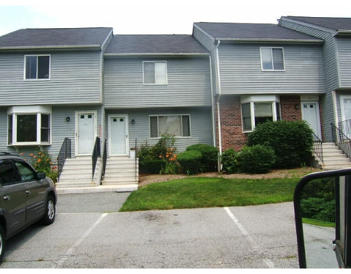 Leedham St, Attleboro, MA 02703