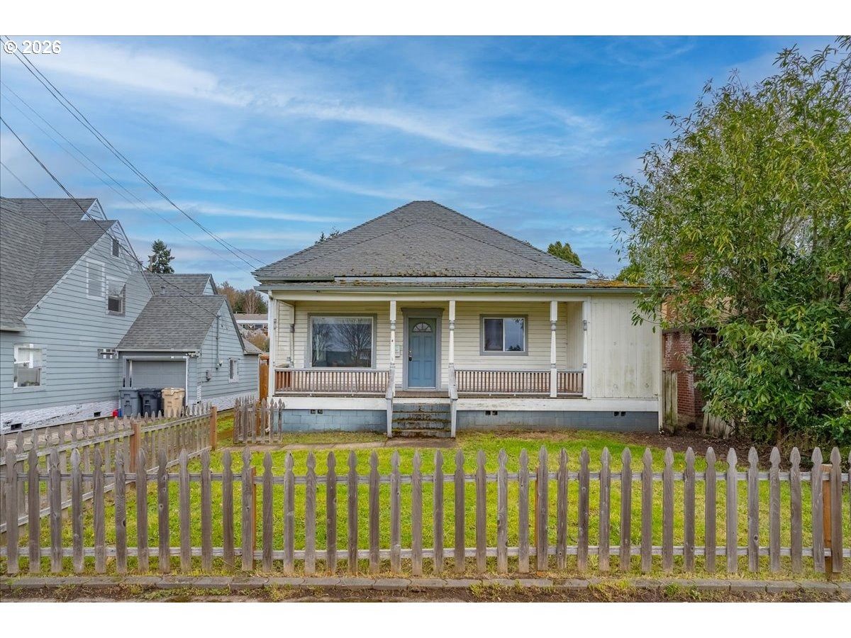 Main St, Lebanon, OR 97355