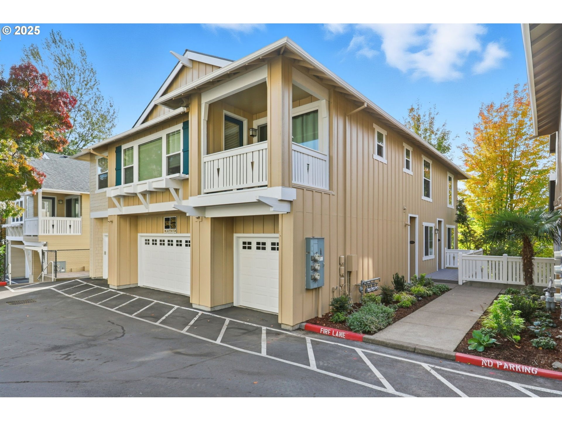 Hume Ct, Portland, OR 97219