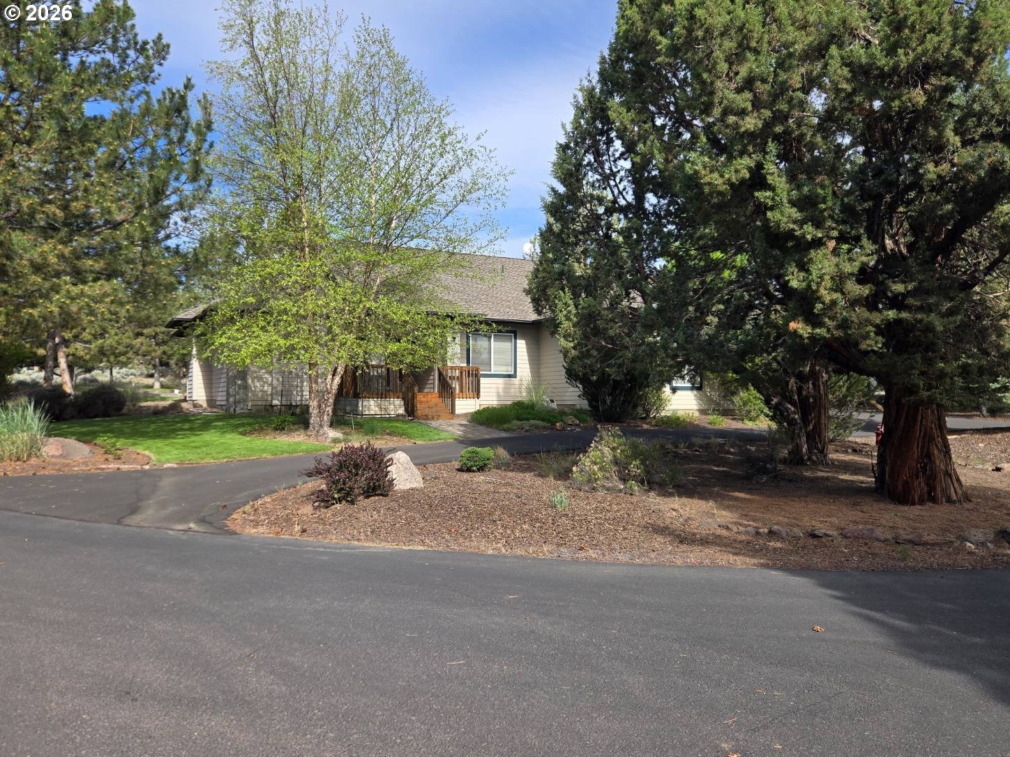 Condor Dr, Redmond, OR 97756
