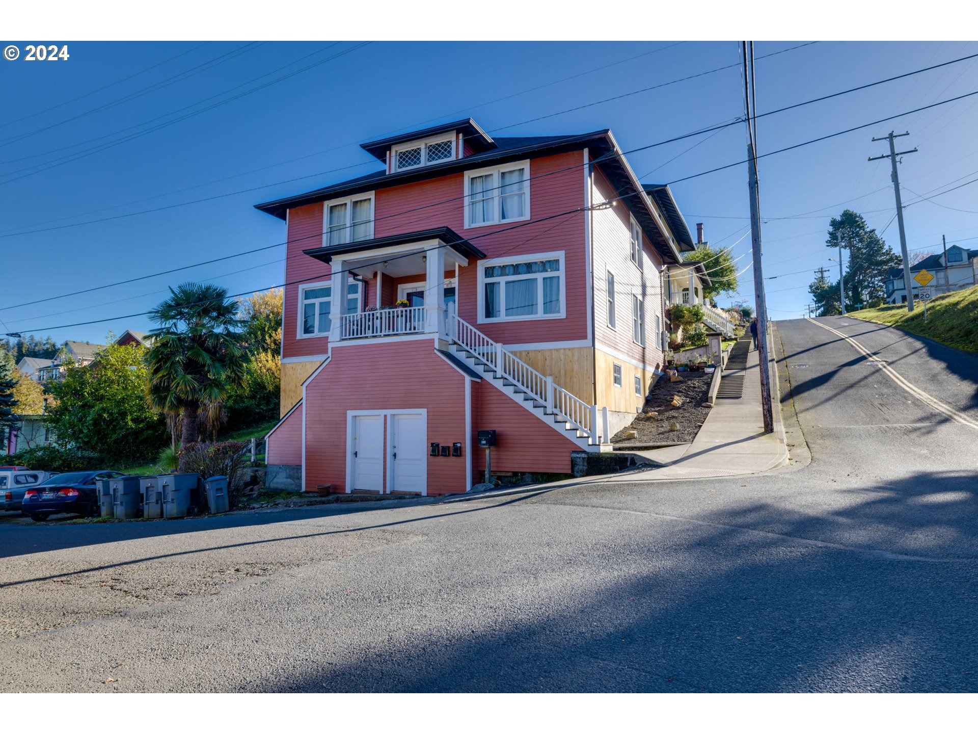 Franklin Ave, Astoria, OR 97103 #1