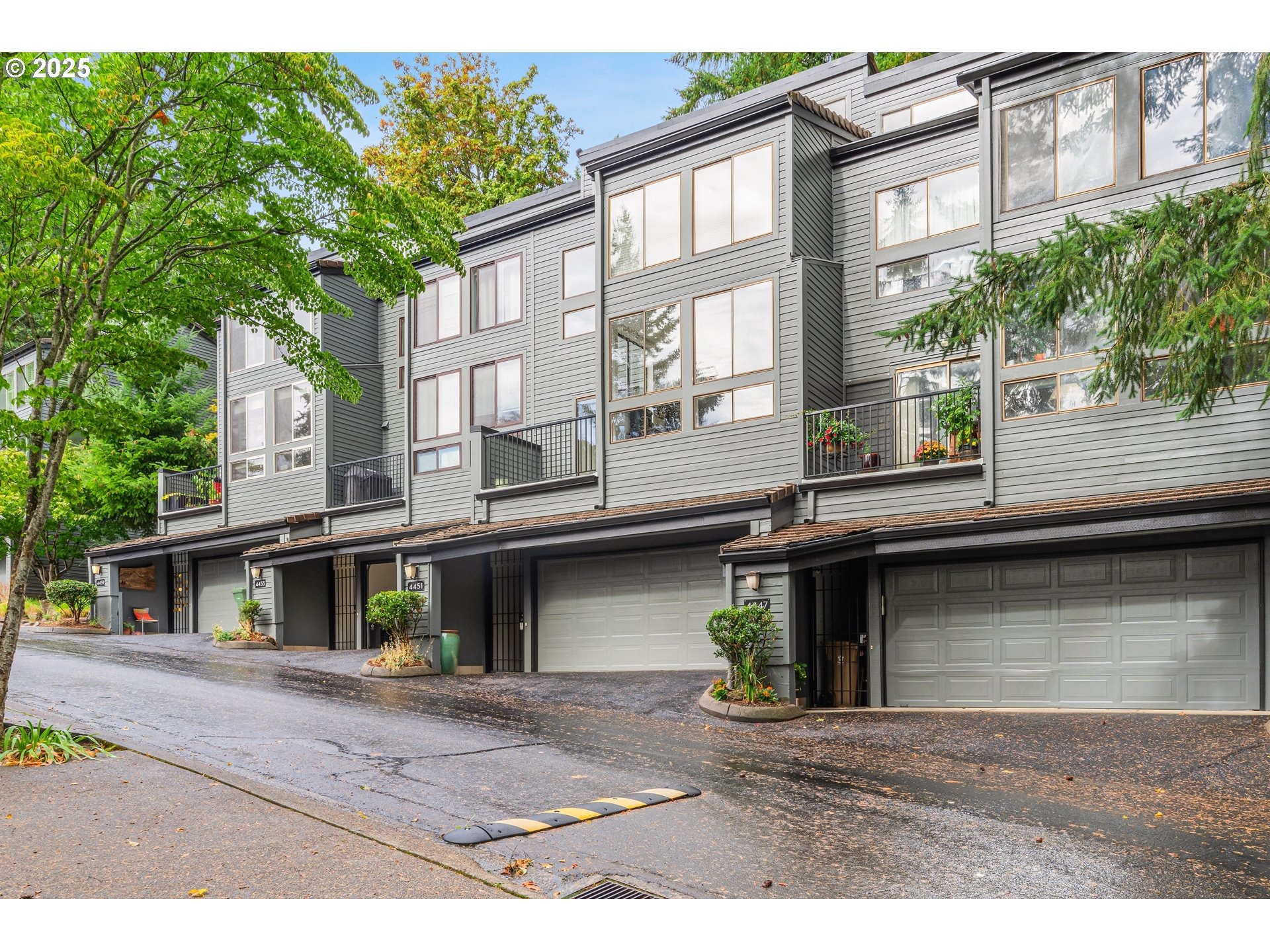 Golden Ln, Lake Oswego, OR 97035 #1