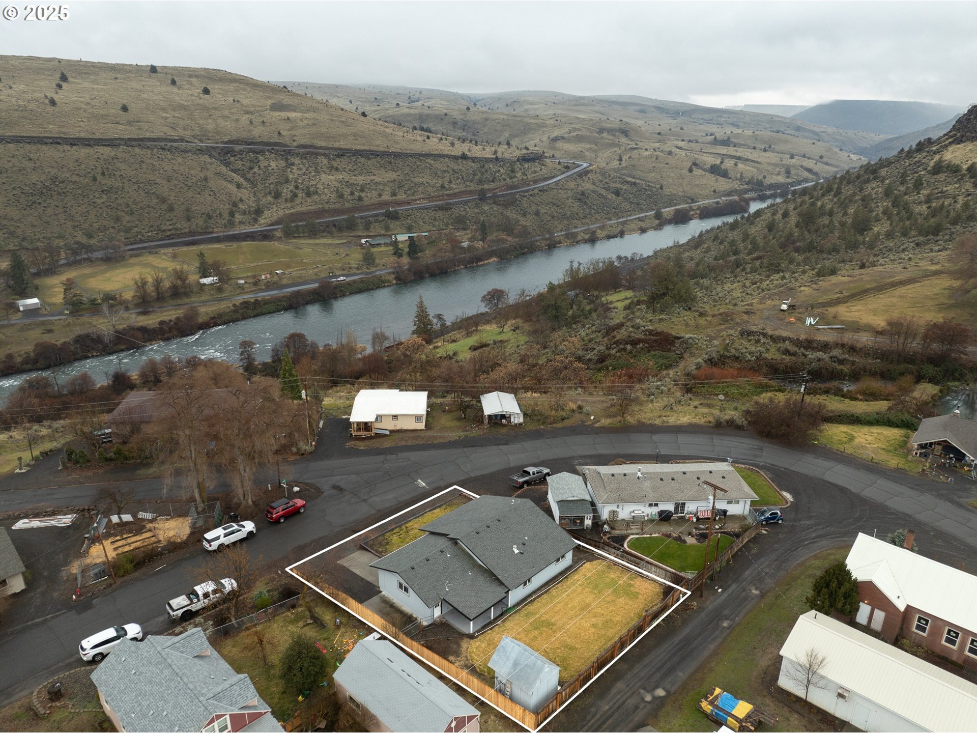 Staats Ave, Maupin, OR 97037