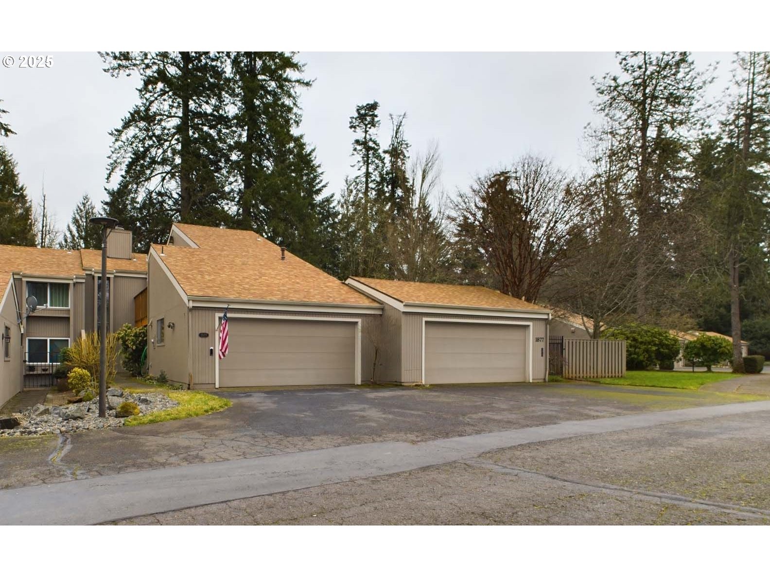 Lexington Cir, Salem, OR 97306