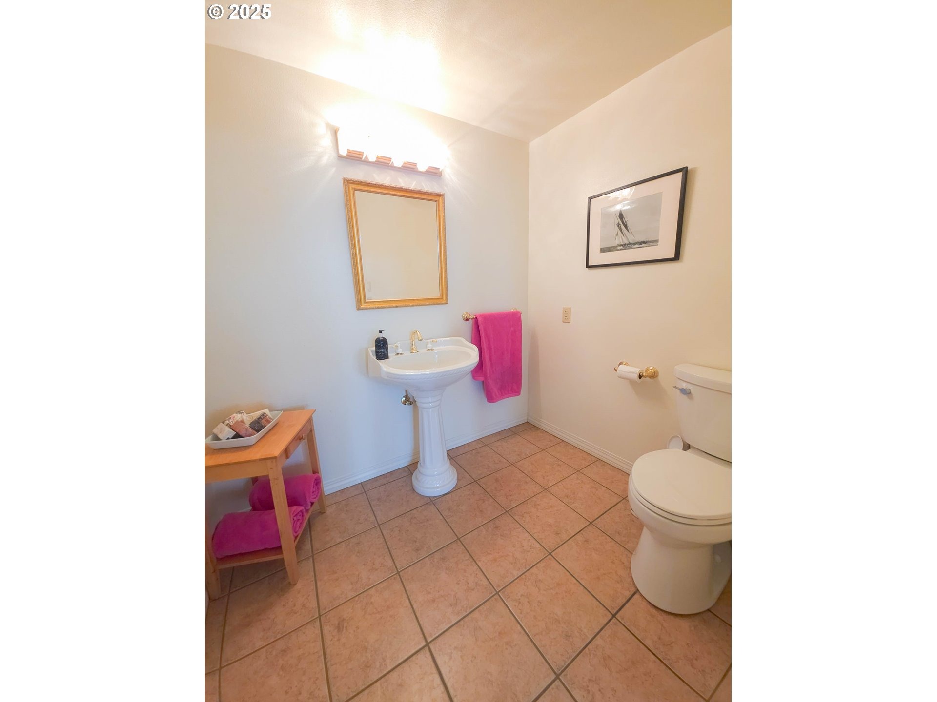 Laurel Ct, Roseburg, OR 97470